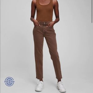 NWT GAP High Rise Cheeky Straight Jeans with Washwell